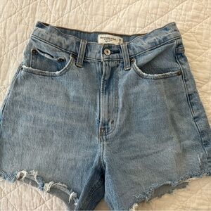 Abercrombie & Fitch “The Dad Shorts” High Rise Curve Love Jean Shorts. Size 26/2